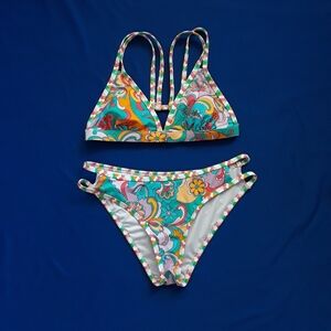CUPSHE. Bikini Set.
